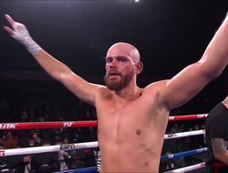 фото - Украинский крузер Пинчук побил Флореса: видео