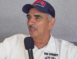 фото - «Я с ним больше не разговаривал». Санчес об уходе Головкина