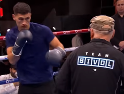 фото - Бетербиев и Бивол провели открытую тренировку перед боем: видео