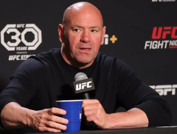 фото - Что там с камбэком Макгрегора? Последние новости от Уайта