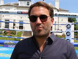 фото - «Бойцовский лагерь» во дворе у Херна. Эдди огласил весь список — с Поветкиным