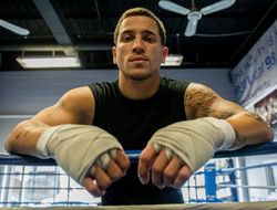 фото - Экс-чемпион Соса досрочно управился с Роудсом