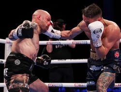 фото - Обновлено: Уоррингтон удосрочил Мартинеса в кровавом махаче — видео