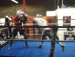 фото - Андре Уорд спаррингует: в народе поползли слухи о возвращении — видео