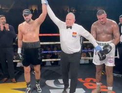 фото - Фьюри побеждает «технической остановкой», яркий нокаут от Крауса: видео