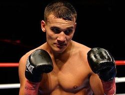 фото - Власов остановил Дэйли, Чаботарёв взял первый титул в профи