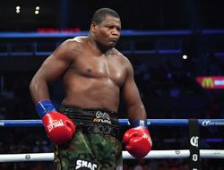 фото - Луис Ортис намаялся с Кристианом Хаммером, но одержал победу 