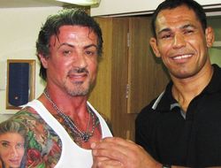 фото - «Минотавр» Ногейра хочет ещё два боя в UFC