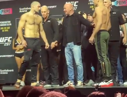 фото - Дю Плесси обратился к Стриклэнду: «Хотел драться на смерть? Твоё желание принято»