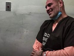 фото - Экс-чемпион UFC Веласкес вышел на свободу. Его обвиняли в покушении на убийство