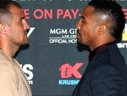 фото - Кадр дня: Сергей Ковалёв и Андре Уорд — лицом к лицу в Лас-Вегасе