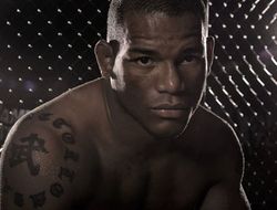 фото - Джейк Шилдс против Гектора Ломбарда на UFC 171