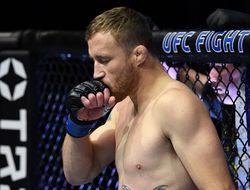 фото - Джастин Гэтжи выиграл войну у Майкла Чендлера на UFC 268