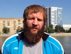 фото - Александр Емельяненко отрицает, что проведёт реванш с Монсоном