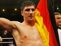 фото - Марко Хук нокаутировал Фирата Арслана