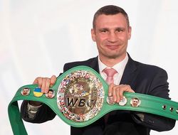 фото - WBC даст Александру Усику и победителю трилогии Фьюри–Уайлдер 30 дней на переговоры