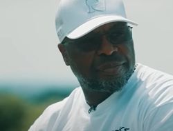 фото - Дюбуа победит Усика в реванше по Божьей воле? Послушайте, что говорит тренер Чарльз