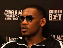 фото - Джейкобс: В бою с Пирогом я хотел встать, как Тайсон Фьюри, но судья посчитал иначе