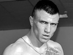 фото - WBO предписала Ломаченко и Расселу определить нового чемпиона мира в полулёгком весе
