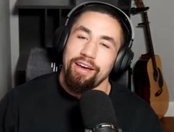 фото - Бой Дю Плесси – Чимаев. Уиттакер предложил фанам тест