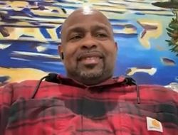 фото - Фьюри получил травму специально? Мнение Роя Джонса