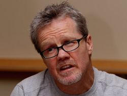 фото - Роуч: «Пакьяо сломал Постолу нос, но Виктор не поедет домой»