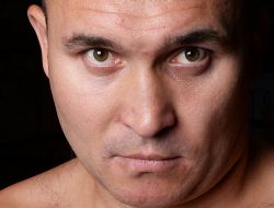 фото - Устинов грозит Уокеру быстрым нокаутом и хочет Кличко 