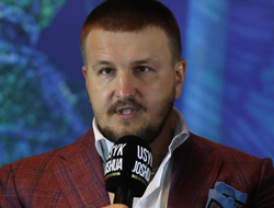 фото - Красюк сравнил методы Хирна, Арума и Уоррена: «Если проблем нет, то их нужно создать»