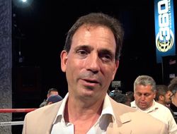 фото - Лёффлер: «Реванш» Кличко и Льюиса в Киеве? Это всего лишь разговоры