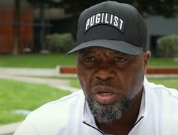 фото - Тренер Дюбуа разошёлся: «Усик лжёт во имя бога. Какому богу он служит?»