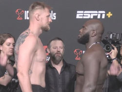 фото - Розенструйк перевесил Волкова перед UFC Vegas 56: видео взвешивания