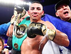 фото - Теофимо Лопес посетит бой Ломаченко–Кролла