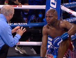 фото - Бой Джо Смит – Стив Джеффрард. Итоговая статистика ударов