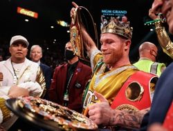 фото - Канело точно не величайший, а бой с Плэнтом постановочный — топ-тренер