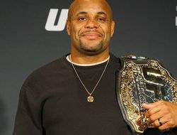 фото - Кормье отказался драться с Миочичем за полмиллиона долларов