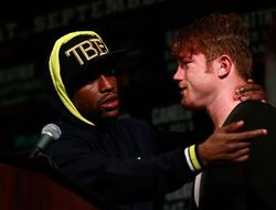 фото - Президент WBC: Поражение Флойду Мэйуэзеру могло разрушить карьеру Альвареса