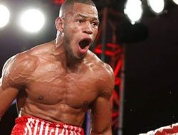 фото - Салливан Баррера прошёл паясничающего и напористого Феликса Валеру