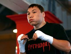 фото - Руслан Проводников продолжит карьеру на Showtime