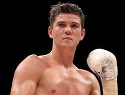 фото - Люк Кэмпбелл не задержался в ринге с Хайро Лопесом