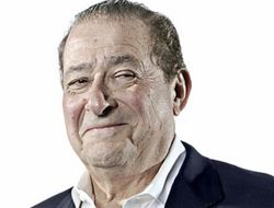 фото - Боб Арум знает, кто может помешать бою Мэйуэзера и Макгрегора