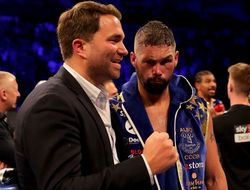 фото - Александр Усик и Тони Беллью получат за бой миллионы: промоутер назвал цифры