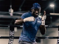 фото - Паундовый Родригес назвал условие победы Кроуфорда над Канело