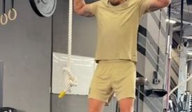 Усик-Уайлдер. Стало известно, с какой компанией ведёт переговоры украинец — СМИ