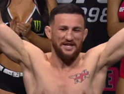 фото - Двалишвили победил Сехудо