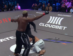 фото - Уволенный из UFC боец одержал третью кряду победу за считанные секунды: видео