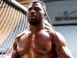 фото - Фрэнсис Нганну выступил в поддержку Джейка Пола против UFC