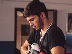 фото - Рамиль Гаджиев терпит неудачу в Бруклине