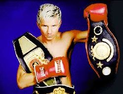 фото - Рикки Бернс будет защищаться от Мэтта Зегана