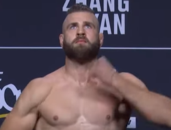 фото - Прохазка и Ракич устроили яркую драку на UFC 300. Победил экс-чемпион