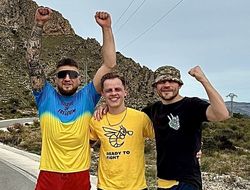 фото - «Добавили упражнения с топором». Тренер Беринчика — о бое с Наваррете